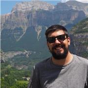 Estudiante de ingeniería informática con conocimientos de matemáticas, física, química, robótica y un largo etcétera